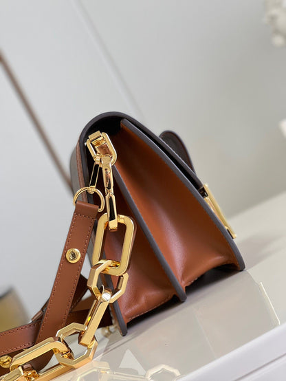 Louis Vuitton Dauphine Bag 25cm M46537